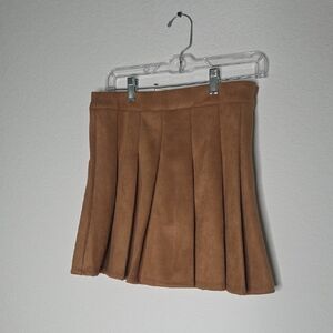 Francesca's Collections Camel Pleated Mini Skirt
